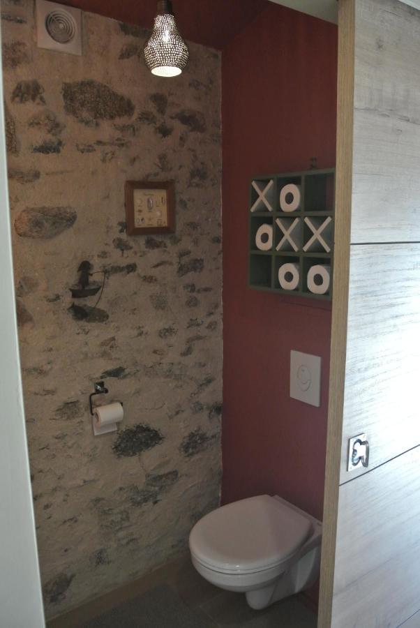 Les Epis Du Vent Bed & Breakfast Adilly Екстериор снимка