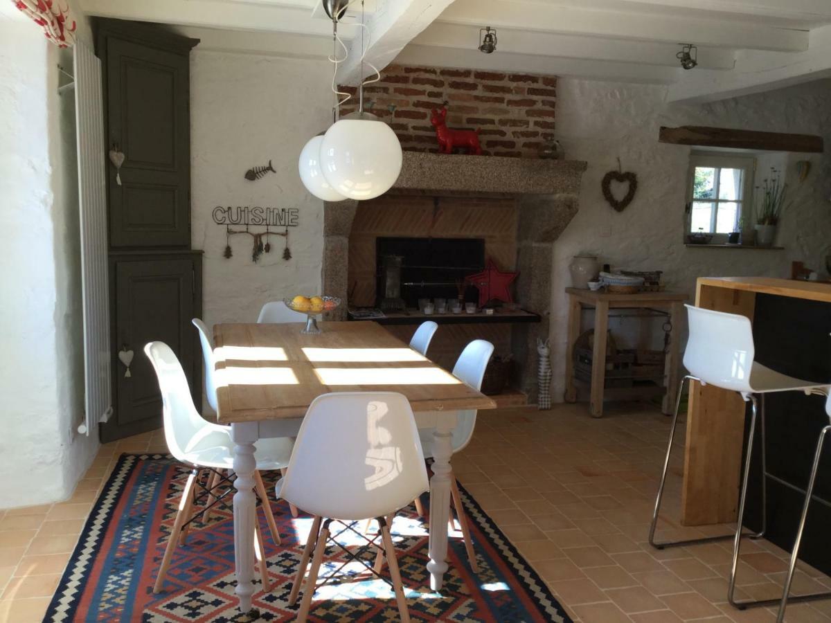 Les Epis Du Vent Bed & Breakfast Adilly Екстериор снимка